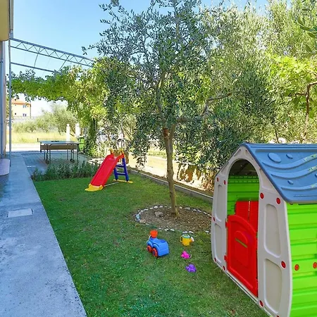 Two Bedroom * Каштела